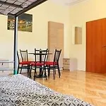 East Station Private بيت ضيافة بودابست