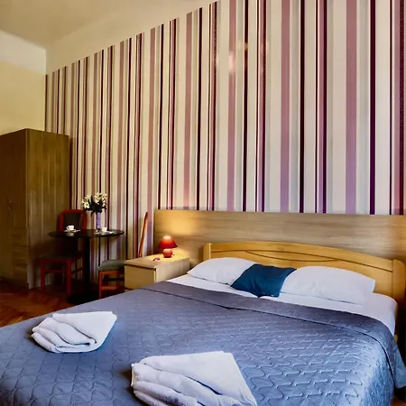 게스트하우스 East Station Private